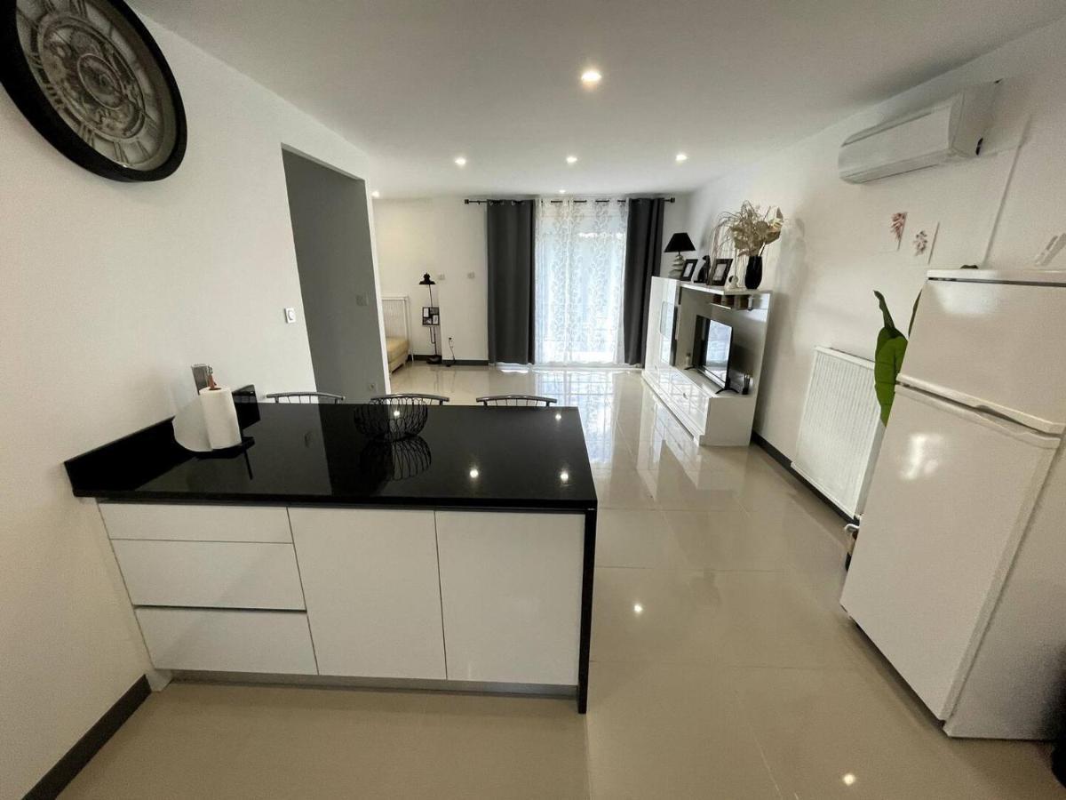 Appartement T4 Cosi: Tv Netflix Parking Montélimar Eksteriør billede